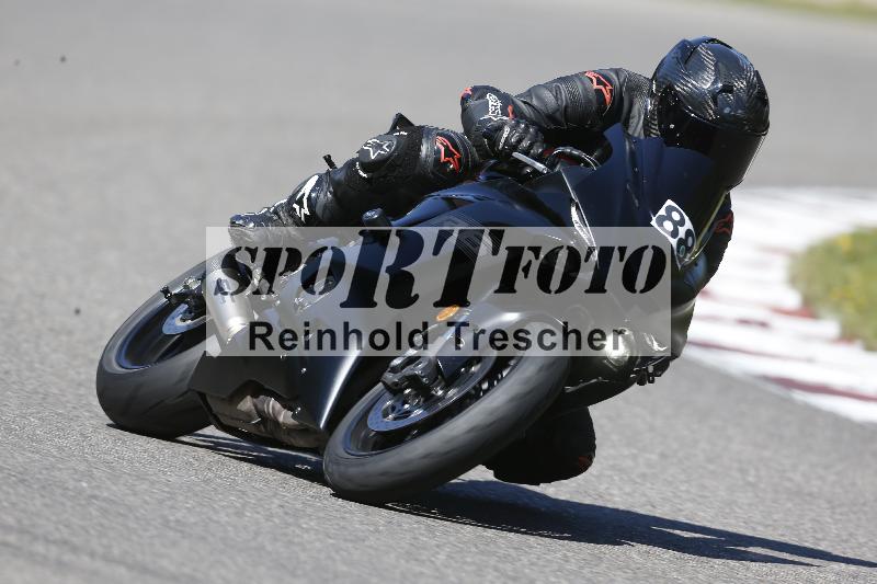 /Archiv-2025/48 25.08.2025 Cornu Master School ADR/gruen-vert/88